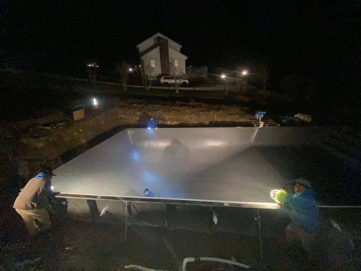 Westrockpools50's tweet image. Our team worked into the night  to get a pool liner installed for one of our customers. Inquire with us today for your 2022 pool installation!

#westrockpools #westrockpoolandspa #poolinstallation #poolliner
