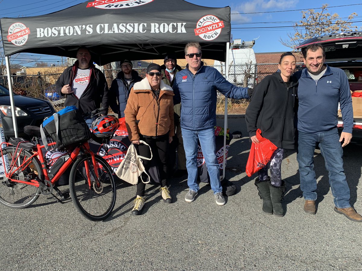 uwoftc's tweet photo. Great kickoff to the @wzlx Joy Drive toy &amp; food collection today @nissanofmedford. Come on down with a donation before 1, meet @ChuckNowlinWZLX and grab a gift bag! https://t.co/WqsIY2Uocx https://t.co/lzbqquiKmQ