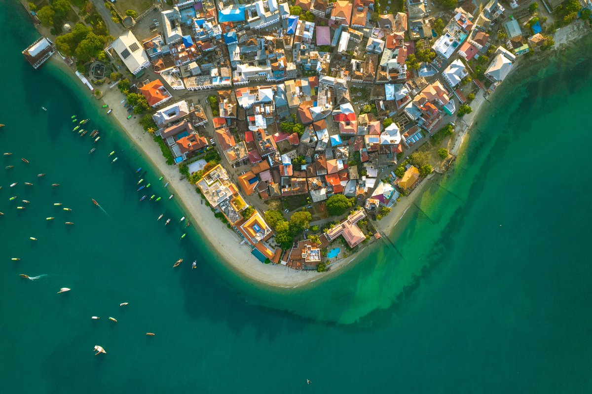 CodeSpectre_'s tweet image. Stone Town , Zanzibar🏝. 📸 Drone photography by me.