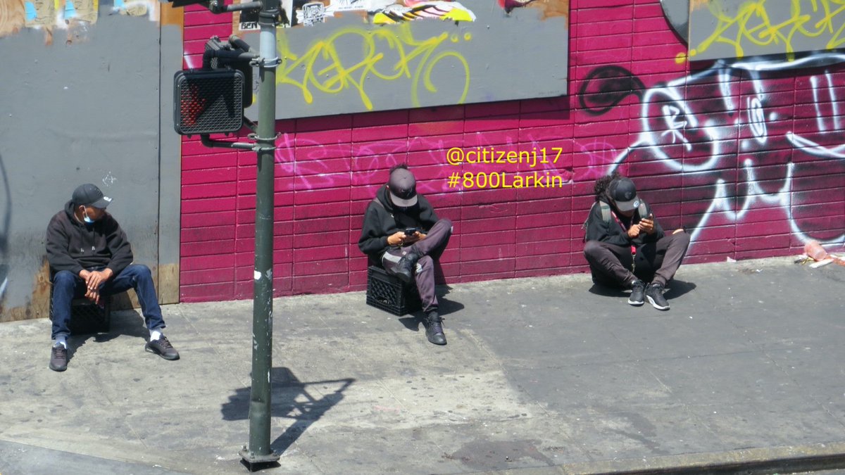 citizenj17's tweet photo. The non-union Honduran drug dealers of #SanFrancisco wish you a happy #Friday. #800Larkin @wsj #UK #Drugs https://t.co/VBdMJfMXqR