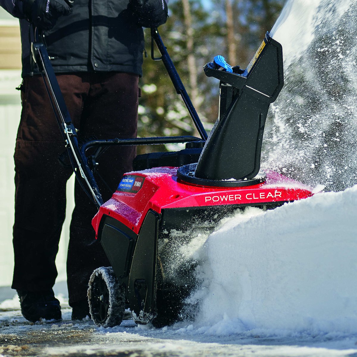 SavoyEquip's tweet photo. A snowball effect of power and speed. #ToroSnow #ToroPowerClear https://t.co/ZdCjn4eWqU