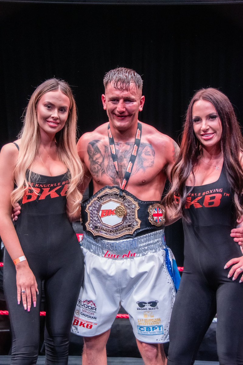 Nathan_Decastro's tweet photo. To everyone who missed my bare knuckle British title fight it is now free to view on @YouTube ! Have a watch and let me know what you guys all think about the fight, The link is below.
Tag anyone who you think would be Interested in it, or give it a tweet
https://t.co/RO5gJXWy1g https://t.co/UsTjtkAony