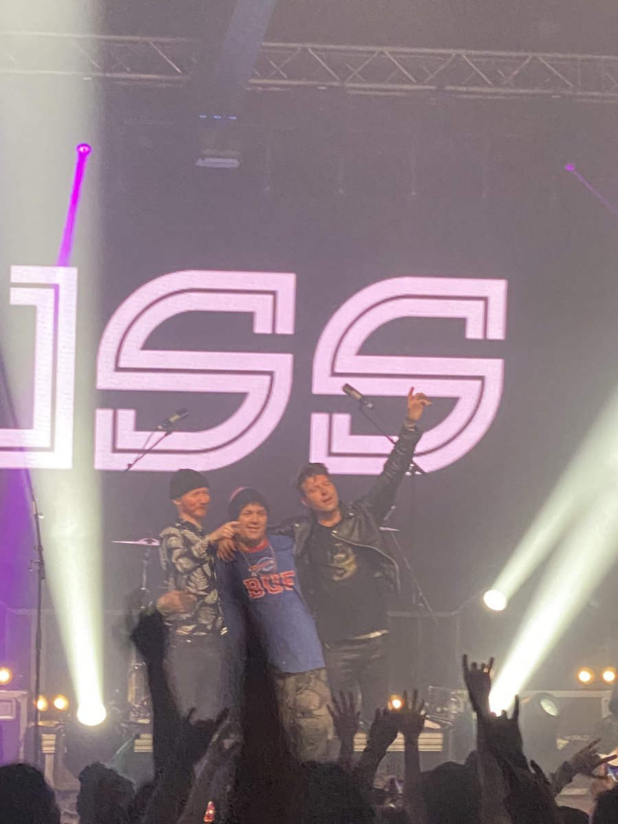 From 2011 to 2021, It was a heck of run growing up - partying with <a href="/HUMANKEBAB/">HUMAN KEBAB</a> <a href="/USSMUSIC/">USS</a>  thanks for good times! Can’t wait for the reunion tour.  #YEG #finalfreakquency