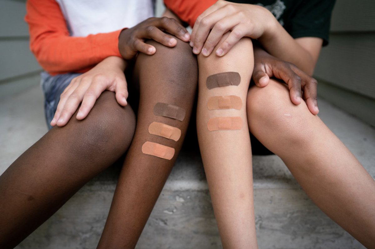 UWMedicine's tweet photo. Thanks to faculty and staff at @DermatologyUW, patients across our clinics can get adhesive bandages that match many different skin tones. Changes like this may seem small, but #inclusivity should span the entirety of #healthcare. Down to the smallest bumps and scrapes. https://t.co/6NEmaLCOw0