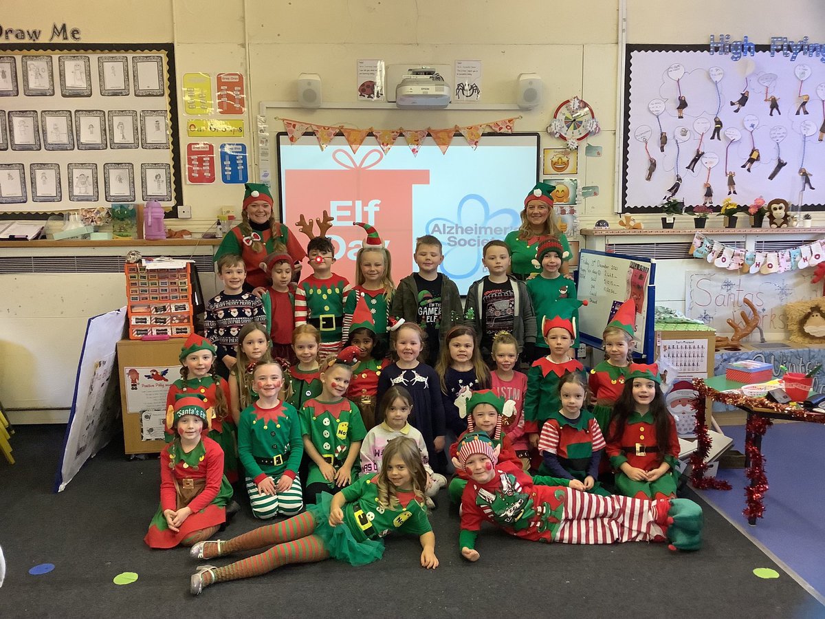 HendreInfants's tweet photo. Dosbarth 🦊 and 🦉 got into the magical spirit of #ElfDay for @alzheimerssoc. They were so kind in raising money and making all of their teachers smile and laugh! There were a few cheeky tricks involved too 🙊. #Parents #ElfDayAlzheimer https://t.co/FlJqv8o07Z
