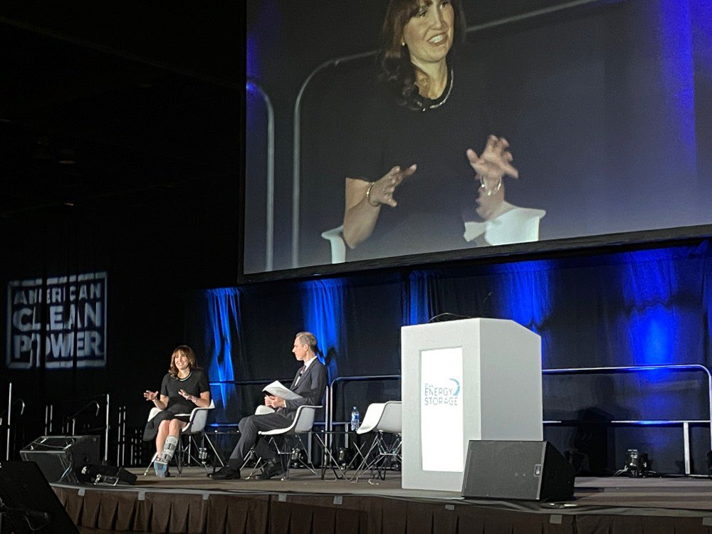 storage_ESA's tweet photo. “Being able to create a new trade association that represents #solar, #wind, storage transmission, #storage together is key for moving these industries forward,” says @hrzichal @USCleanPower w @jburwen #ESACon21 #EnergyStorage #TheStorageDecade #CLEANPOWER21 https://t.co/5bdJIB19BV