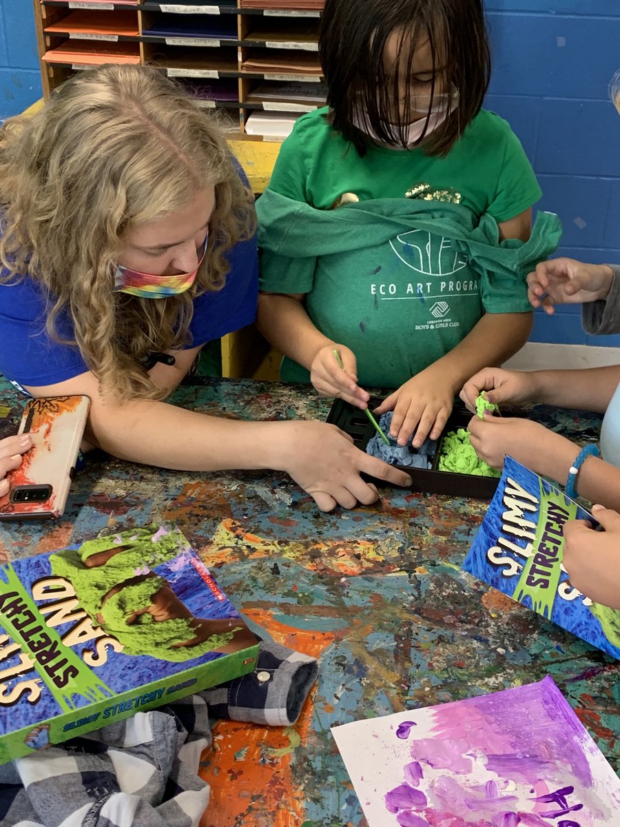 BGCBooneCounty's tweet photo. Working with kinetic sand for Power Hour with #INKids at the Zionsville Unit. Thank you #INLegs for funding. https://t.co/TGdm7lOLCi