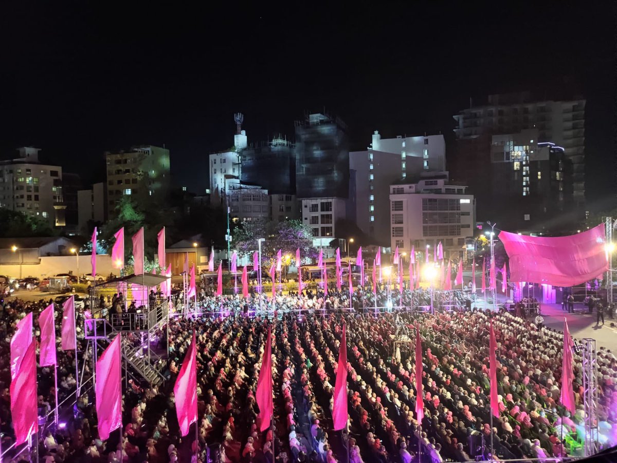 KhaleelMaldives's tweet photo. #Live
އެތުރި މިތިބީ ދިވެހި ލަޝްކަރު ނަސްރު އެދި ކާމިޔާބު ކުރާން
#RY2023 https://t.co/hBU4sP2Qzs