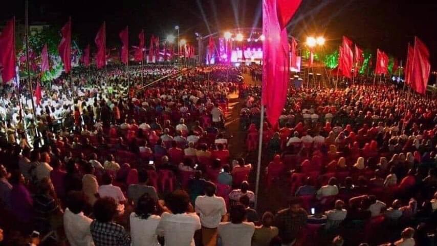KhaleelMaldives's tweet photo. #Live
އެތުރި މިތިބީ ދިވެހި ލަޝްކަރު ނަސްރު އެދި ކާމިޔާބު ކުރާން
#RY2023 https://t.co/hBU4sP2Qzs