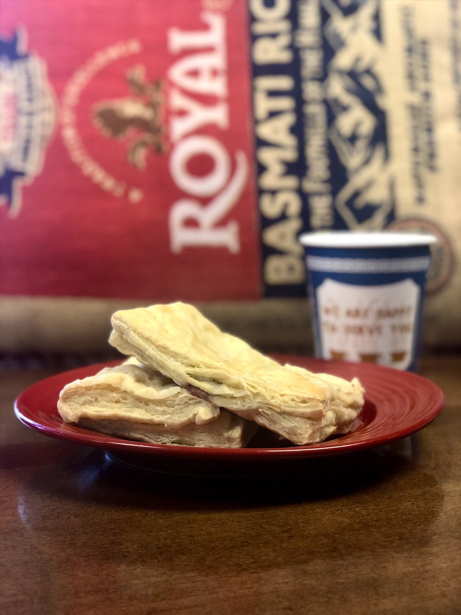 xristos_cafe's tweet photo. Sweeten your day with one (or two!) of our “LaLa” Turnovers! The combination of raspberry jam, flaky puff pastry, and light rose petal glaze is delicious - come see for yourself 🤩 we’re open 9-2 &amp; 5-7:30 

#getyourgreekon #golocal #wacoeats https://t.co/W7htoFiO6F