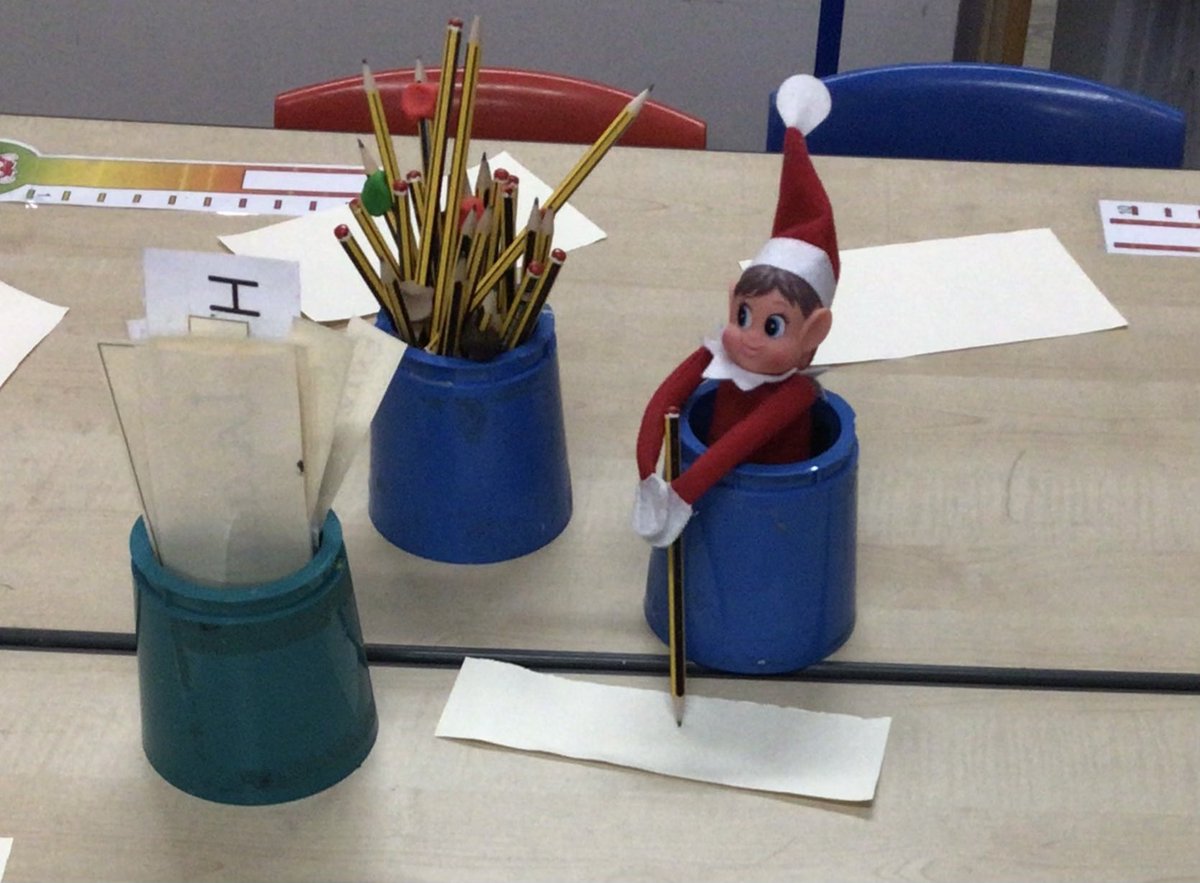 GSPSReception's tweet photo. Cheeky elf has been helping us with our writing this week, and has even been practicing writing his name. #GSPSEYFS #GSPSWriting @GwladysStPrim https://t.co/FxpH8hjjEH
