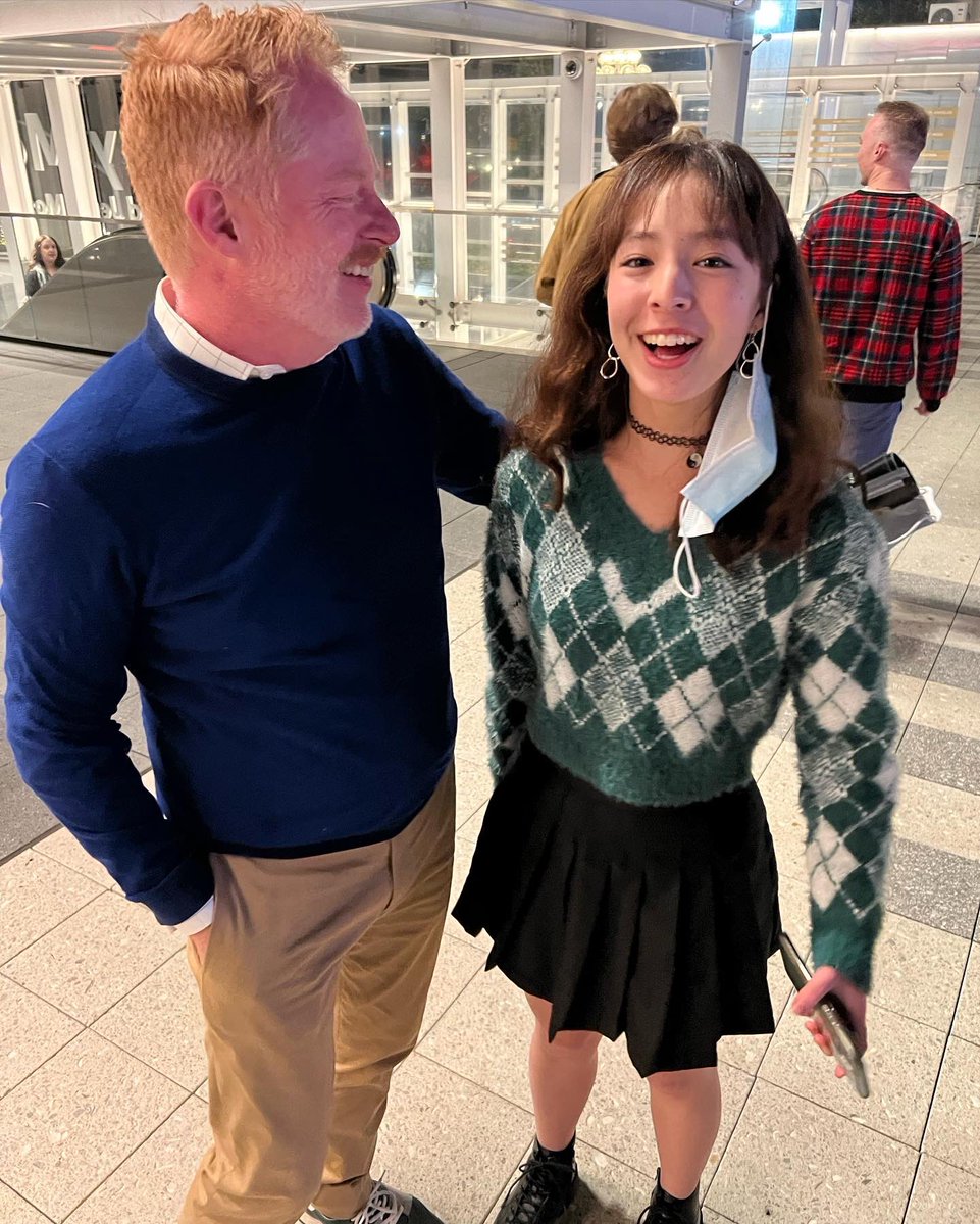 jessetyler's tweet photo. father daughter theater date night 😘 they grow up so fast 😢 https://t.co/TPn5UAou7k