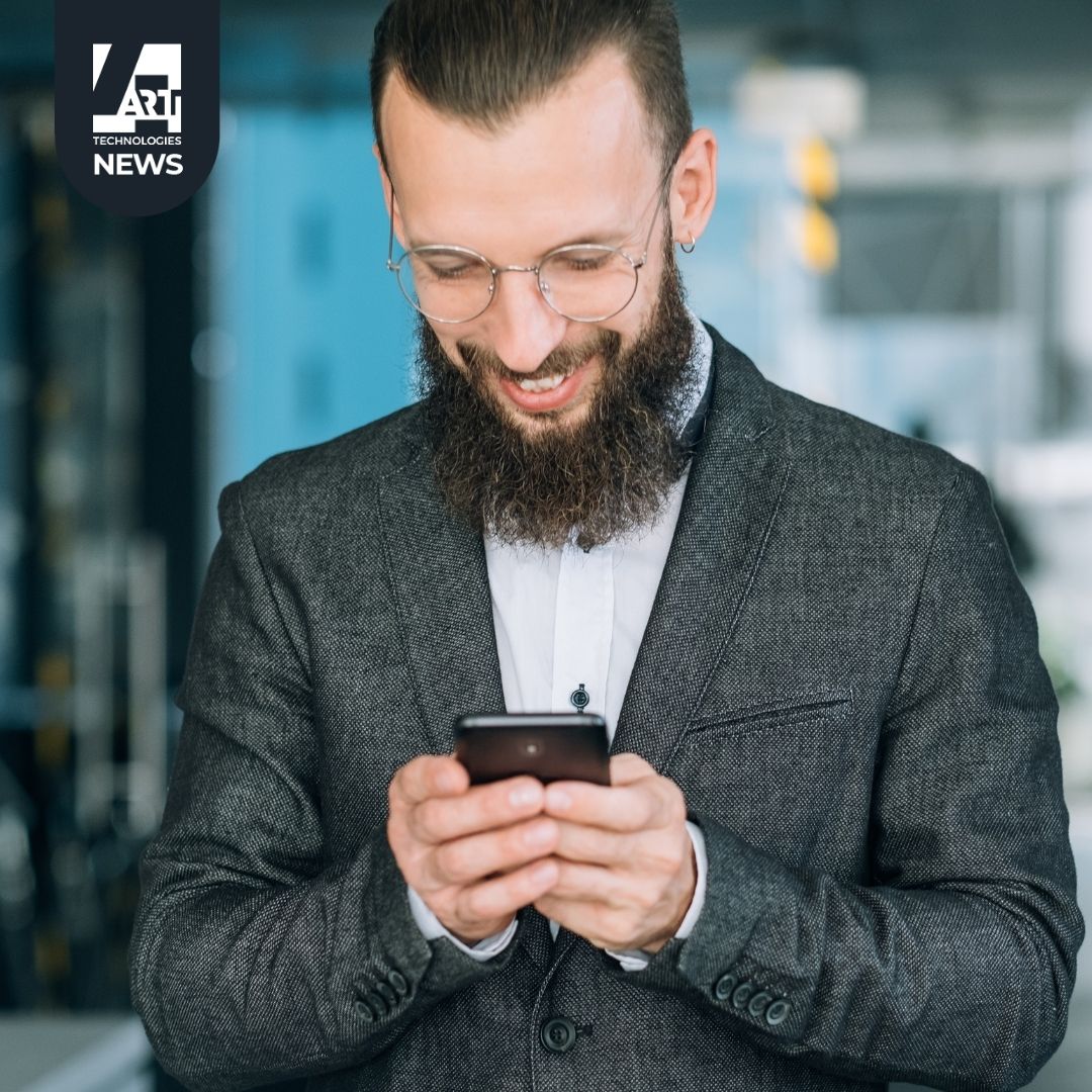 4ARTechnologies's tweet photo. Did you know? The 4ART app has a built-in chat function to connect users of the 4ART app. Potential buyers interested in an artwork they have seen in the 4ART Gallery can contact the artist directly in seconds 👨💻.
🖼️ #4ART #4ARTapp #4ARTechnologies🖼️ https://t.co/UqI0TAU2mU