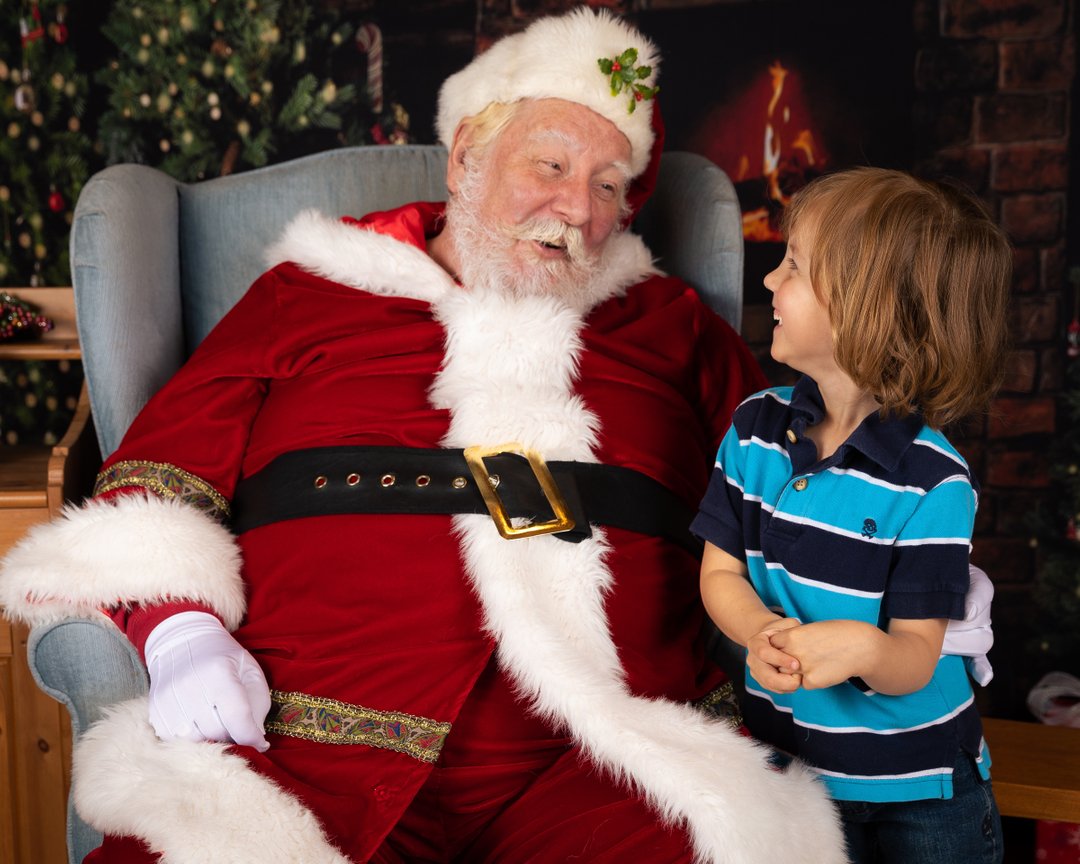 PhotoNicoleLynn's tweet image. You guys!!! I’ve officially had a dream come true. 

I have wanted to be able to put Santa sessions together for a few years now, and we finally did it! These were amazing sessions filled with magic. 

🎅 🎄 🎁 

#imetsanta #santaphotos #herecomessanta #santa #christmas