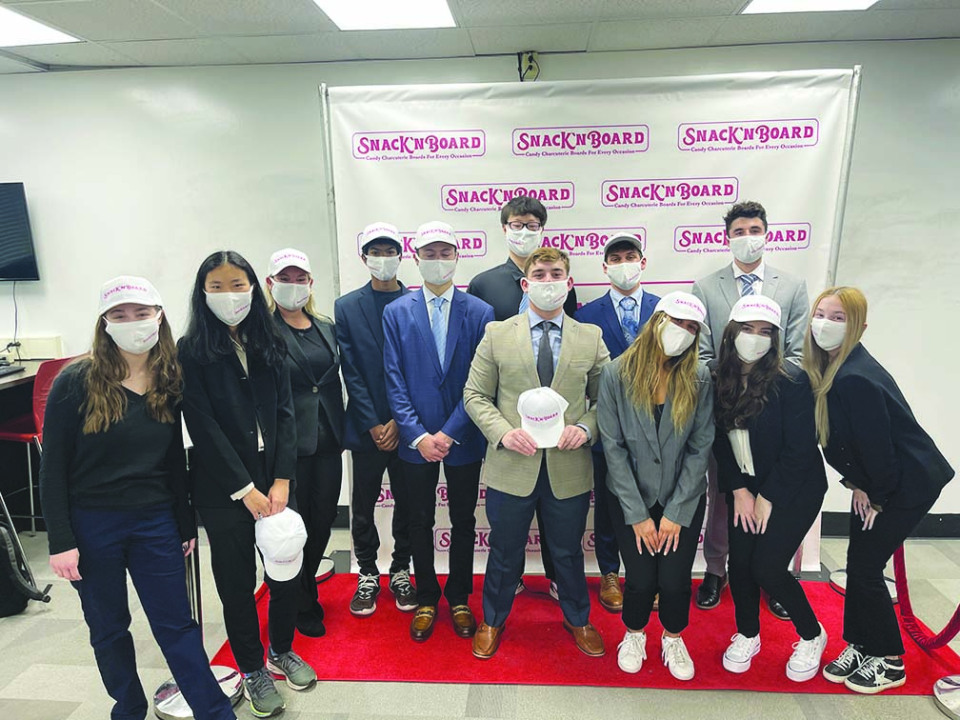 Snack ‘N Board, a virtual business created by VE students at Syosset High School, won the national Design for Delight competition, held in conjunction with <a href="/Intuit/">Intuit</a>. Over 98 VE businesses competed in the event.

syossetadvance.com/articles/syoss… <a href="/SHSBusinessEd/">Syosset Business Ed</a>