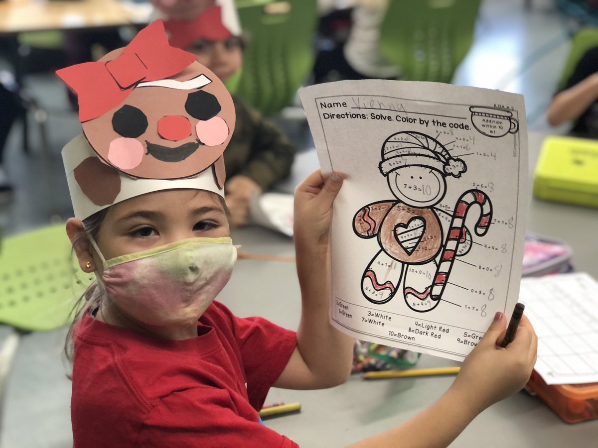 LindenhurstUFSD's tweet photo. It’s Gingerbread Day for first graders at Daniel Street Elementary School! Such a “Sweet Day” filled with crafts, books, graphs, science experiments, gingerbread math and a search for the Gingerbread Man! #LUFSD #Lindyloveslearning @kboccanfuso1 https://t.co/EWJI10gvBk
