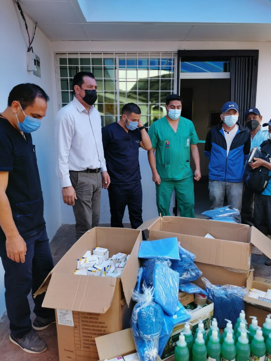 MarlonAguirreJ's tweet photo. Con el propósito de brindar atención integral se dotó de biomateriales, prendas de protección y medicinas.Asi mismo se entrega la Obra de Mantenimiento del Dispensario Gramales del Cantón Pindal. Fortaleciendo la Seguridad Social en beneficio de los afiliados!! @IESS_Campesino https://t.co/dtTY7E0hJj