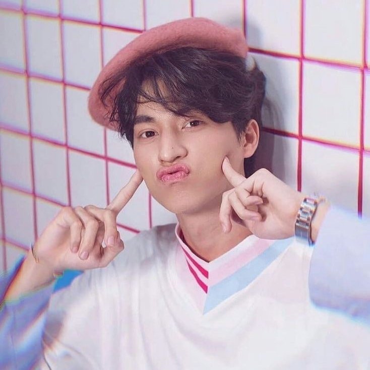 light_yim12's tweet photo. Happy Birthday To " One Of My VIP " 🎂💛

I love you more than you know na 🌻

@gulfkanawut
#GulfKanawut #24thKANAWUTDay https://t.co/VbS2Fv9xP4