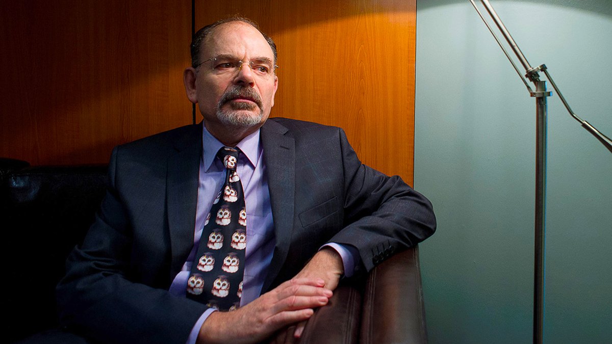 Henri Duflot et sa passion cravate ❤️

🎂 Bon anniversaire à son interprète dans #LeBureauDesLégendes, Jean-Pierre Darroussin, qui fête aujourd'hui ses 68 ans !