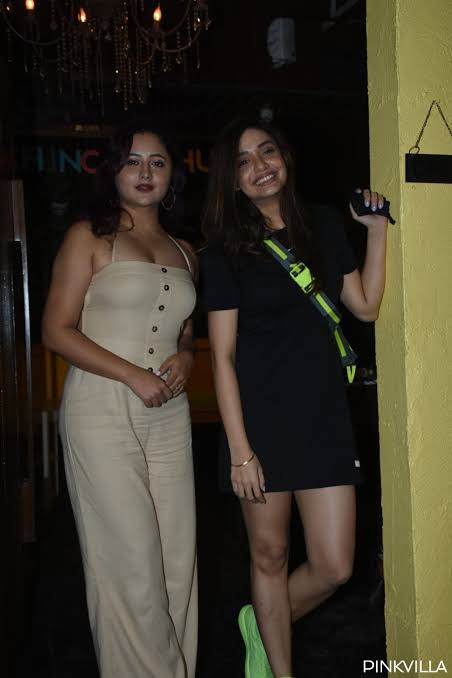 Mahirrrr_'s tweet photo. Very Very Very Happy Birthday @Divyakitweet .
Really Liked You in BBOTT.♡ 

HAPPY BIRTHDAY DIVYA #DivyaAgarwal https://t.co/MvvyNWI7il