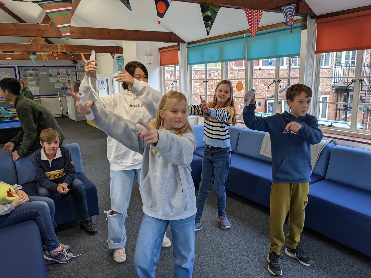 Another Boarding House favourite: Just Dance #dancingqueen #iloveboarding #justdance