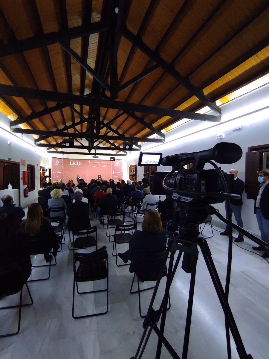 Blogosur's tweet photo. Hoy desde @LaRinconada_Web con @mjmonteroc. #BlogosurTV #LR30 https://t.co/Y0YVm7PYNP