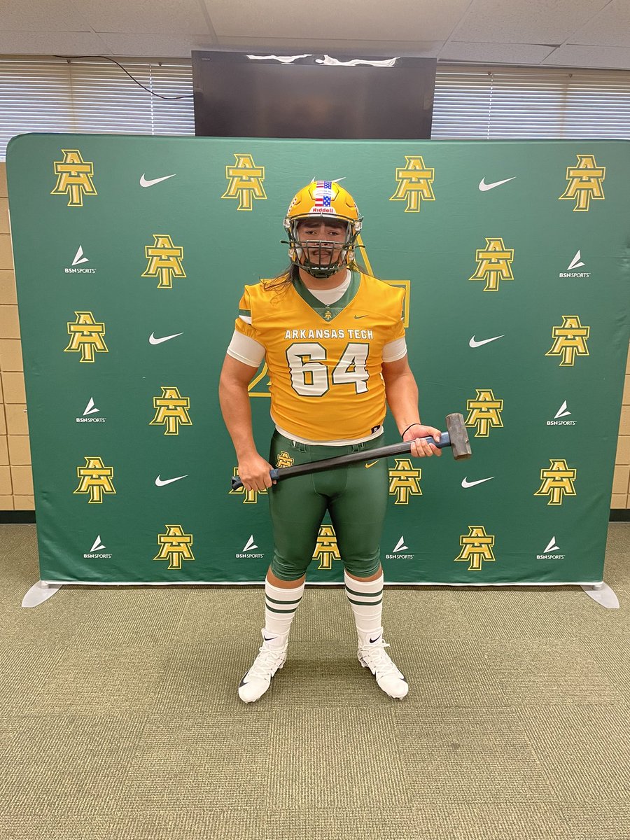 AngelSZ71's tweet photo. After a great conversation with @Coach_Shipp &amp; @Coach_Crayton I have decided to further my education and football career at Arkansas Tech University❗️ https://t.co/geWGlCwz6v