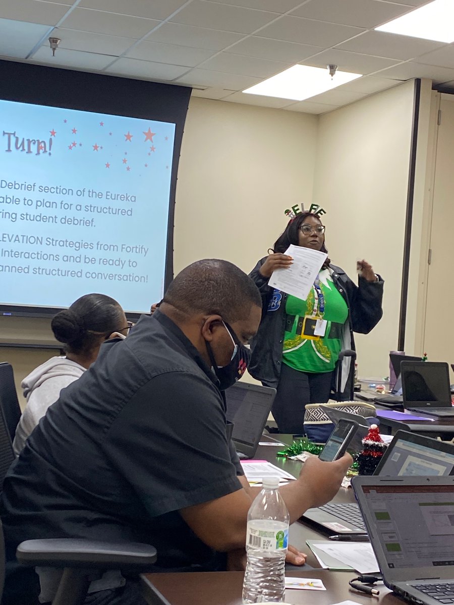ChristySouth5's tweet image. Instructional Specialists using Eureka lessons to build structured conversations by pulling ELLEVATION strategies to foster interactions. #InTheWork #WorthwhileWork #AldineISD