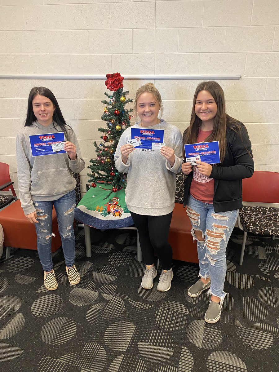 CirclevilleCity's tweet photo. Random testing day today for our Drug Free Club โฆ@CHSDFCAโฉ. Thanks Pizza Cottage, McDonalds, and Jersey Mikes for your support of our Tigers! #ChoosenottoUse https://t.co/LxD67OUpb2