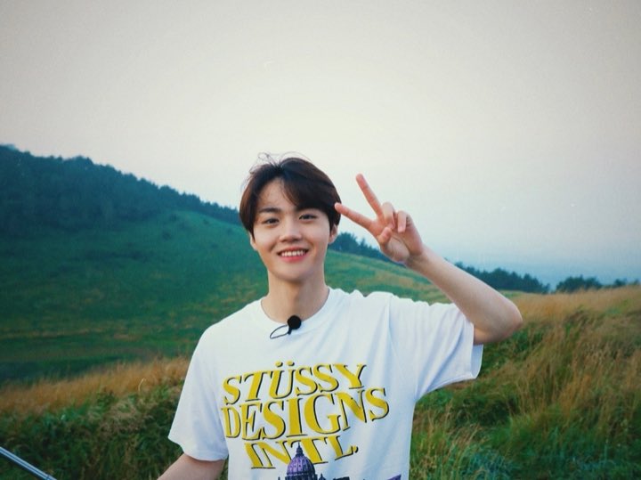 kyutt_ru's tweet photo. 항상 행복하시길당신은 미래에 성공한 사람입니다.곧 봐요
#도영이_벌스데이_햅삐햅삐로통통 https://t.co/I2ucqBJROQ