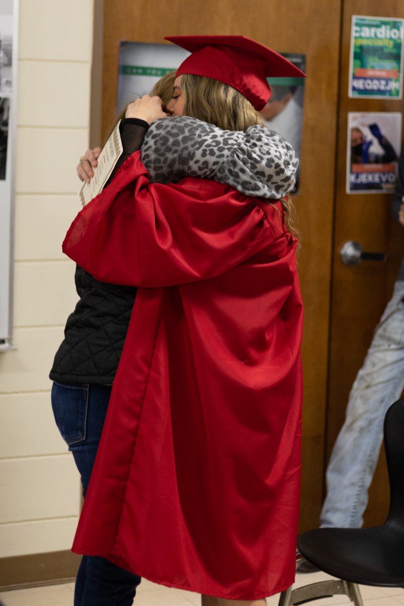 cabotsd's tweet photo. A special early Life Impact Award. Jazmyne Hendrix's mother passed last year &amp; @CabotHigh teacher Jenifer Mitchell stepped in to help her. Jazmyne wanted to surprise Ms. Mitchell early since she is leaving at semester. She wanted to make sure she knew what an impact she made. https://t.co/awzuclx0KZ