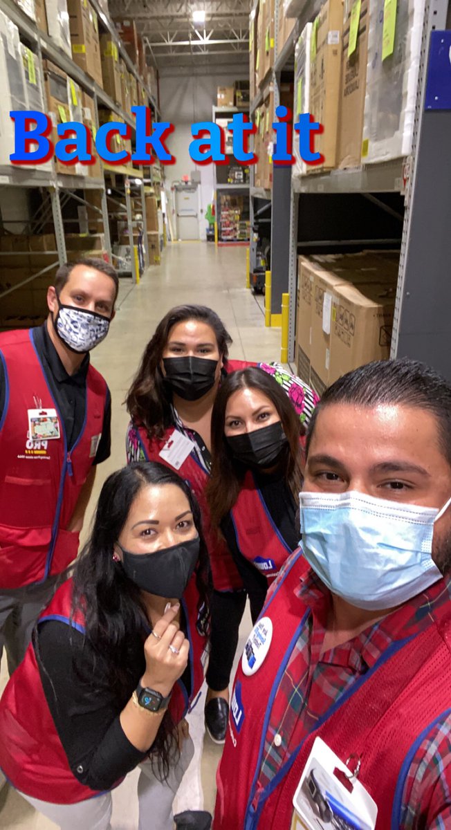 Cloeratorres's tweet photo. On boarding SM training- great opportunity for developmental growth and we WILL flourish! Excited for our future with this awesome company. #lowesstrong #NewBeginnings #womanleadership #buildeachother @THD_SamiJo https://t.co/GHYDsL51vk