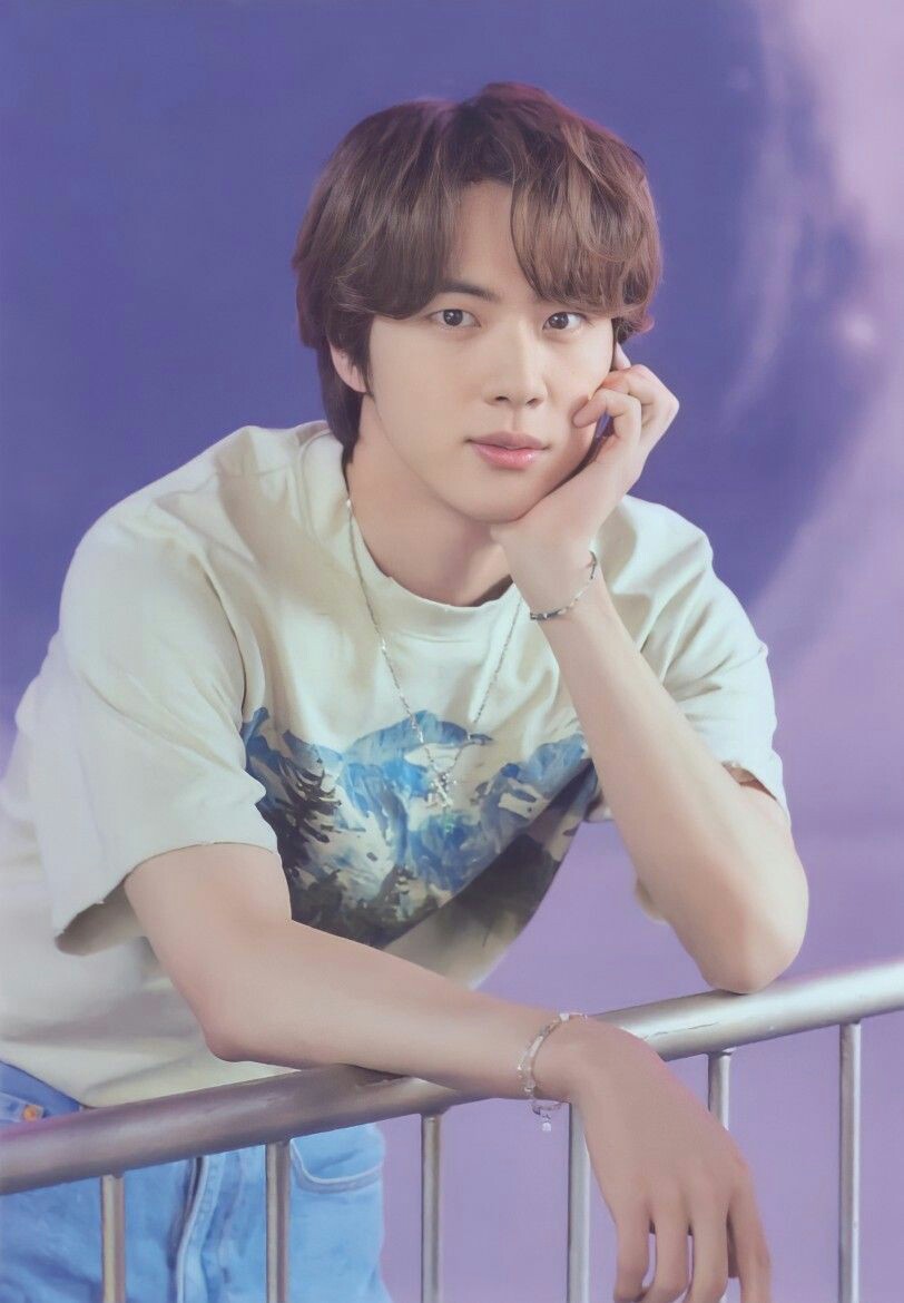 IMDDGIRL's tweet photo. Happy Birthday Jin 💜
#HappyJinDay
#ForeverYoursJin #OurDayAndNightJin https://t.co/6ifh8sf8oV