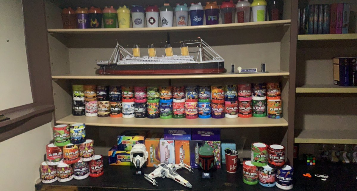 iBlurrrOG's tweet photo. @GFuelEnergy #FanFUELED #GFUEL went all out🍻🤪 https://t.co/BzajBiWQhO