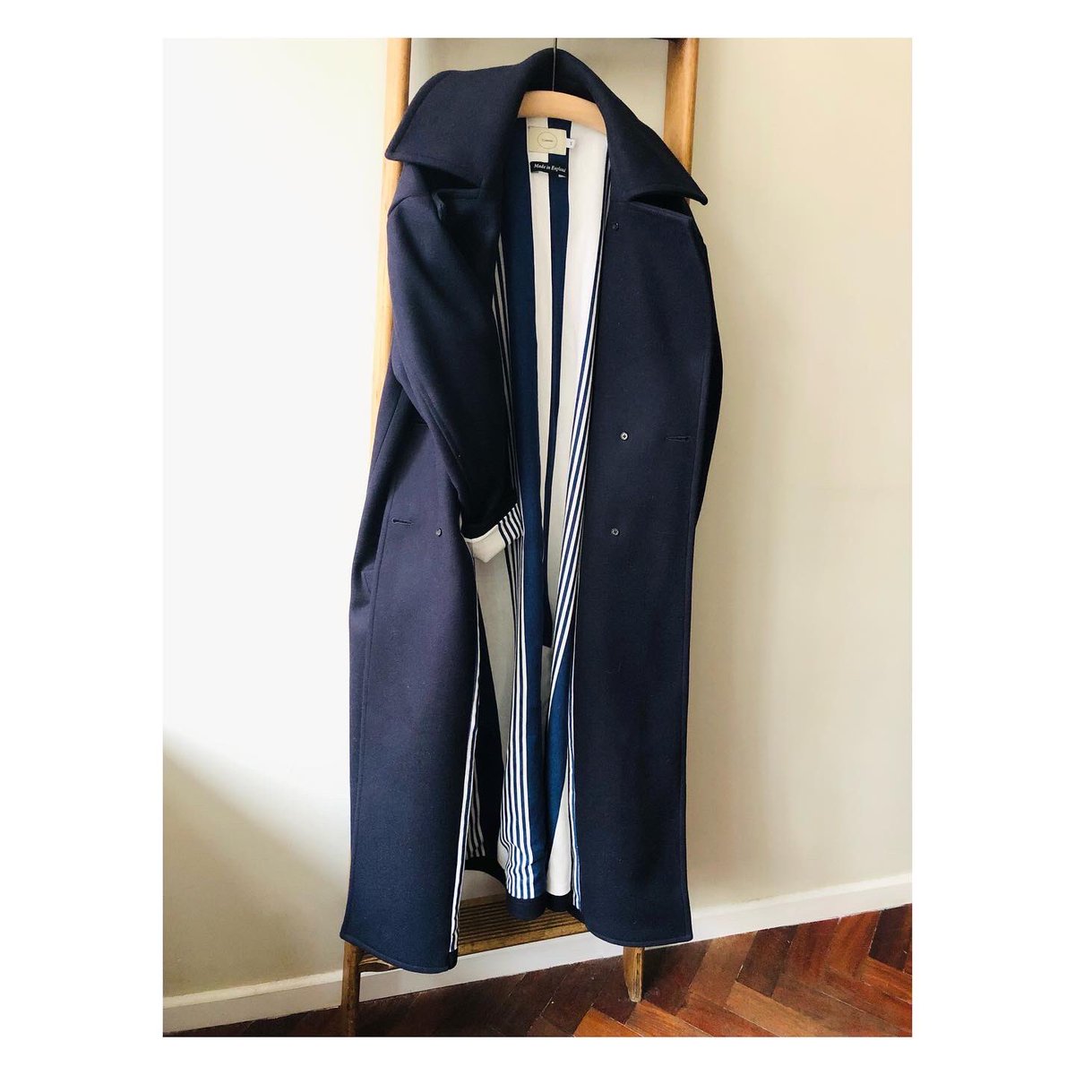 Colenimo's tweet photo. New in : Heavy Melton wool over peacoat. Made in England👌
See you tomorrow 😉✨#colenimo #madeinlondon #columbiaroad https://t.co/9P4XjdO2jt