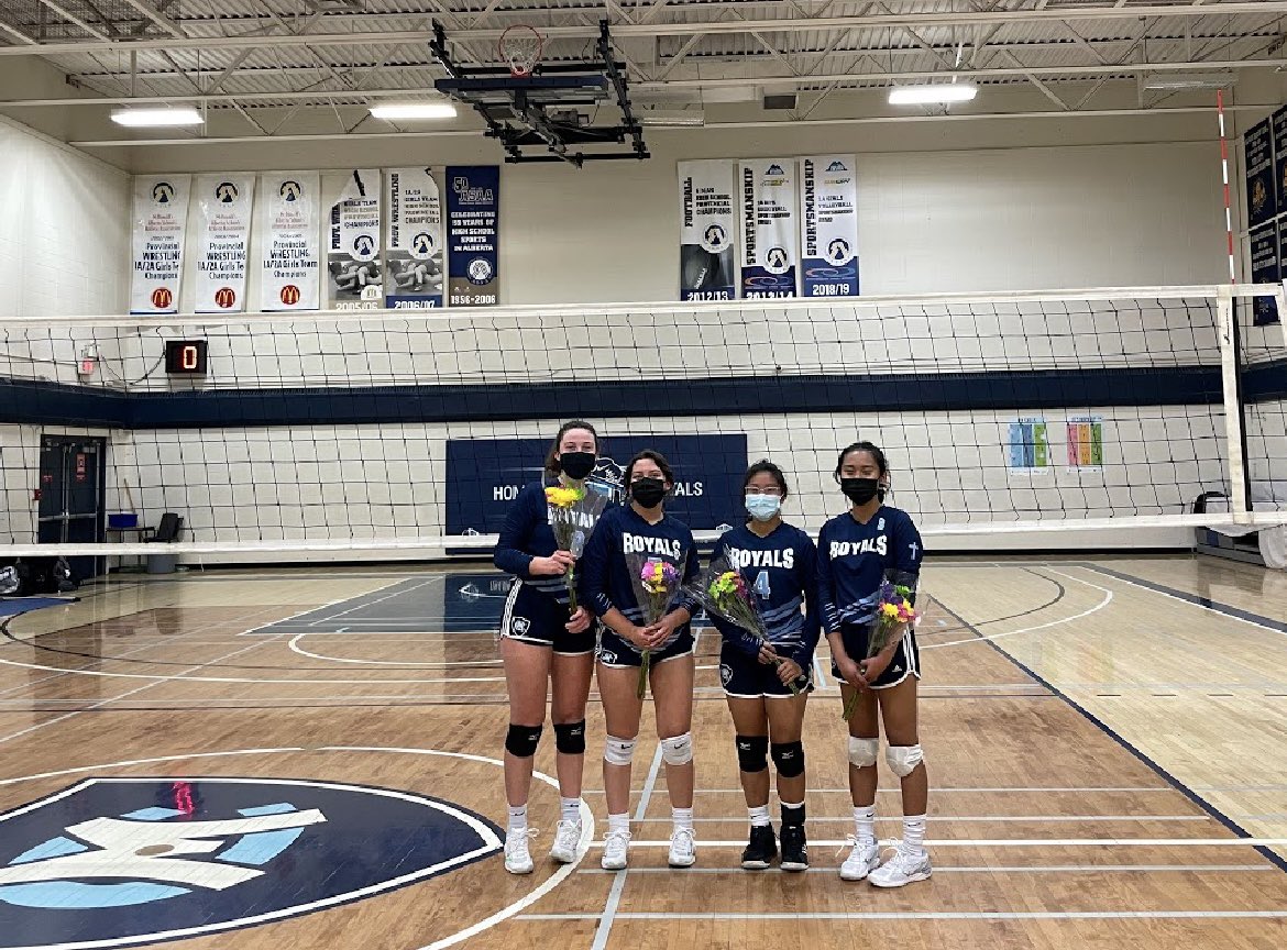 McsRoyals's tweet photo. Honouring a few of our grade 12 Women’s Volleyball players for their many years of playing for MCS and for their final volleyball season!💙💙💙GO ROYALS!! https://t.co/xdSztvf2c7