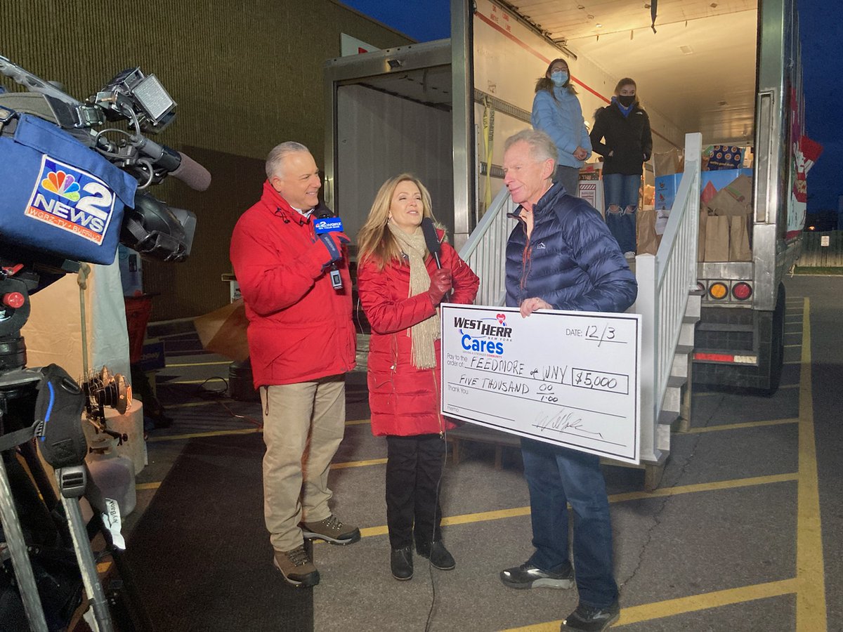 feedmorewny's tweet photo. We're grateful to our friends at @WestHerr for supporting today's #Food2Families with a $5,000 donation! #MoreFoodMoreGood #WestHerrCares https://t.co/ZCcJrIGugG