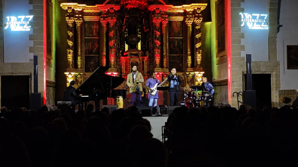 alternatilla's tweet photo. AJIM21 Alternatilla Jazz in Mallorca Festival

El grup cubà The Cuban Jazz Syndicate, liderat pel baterista Michael Olivera, ha exhaurit les entrades a l'Església de Sant Domingo. https://t.co/M94dBlp1JS