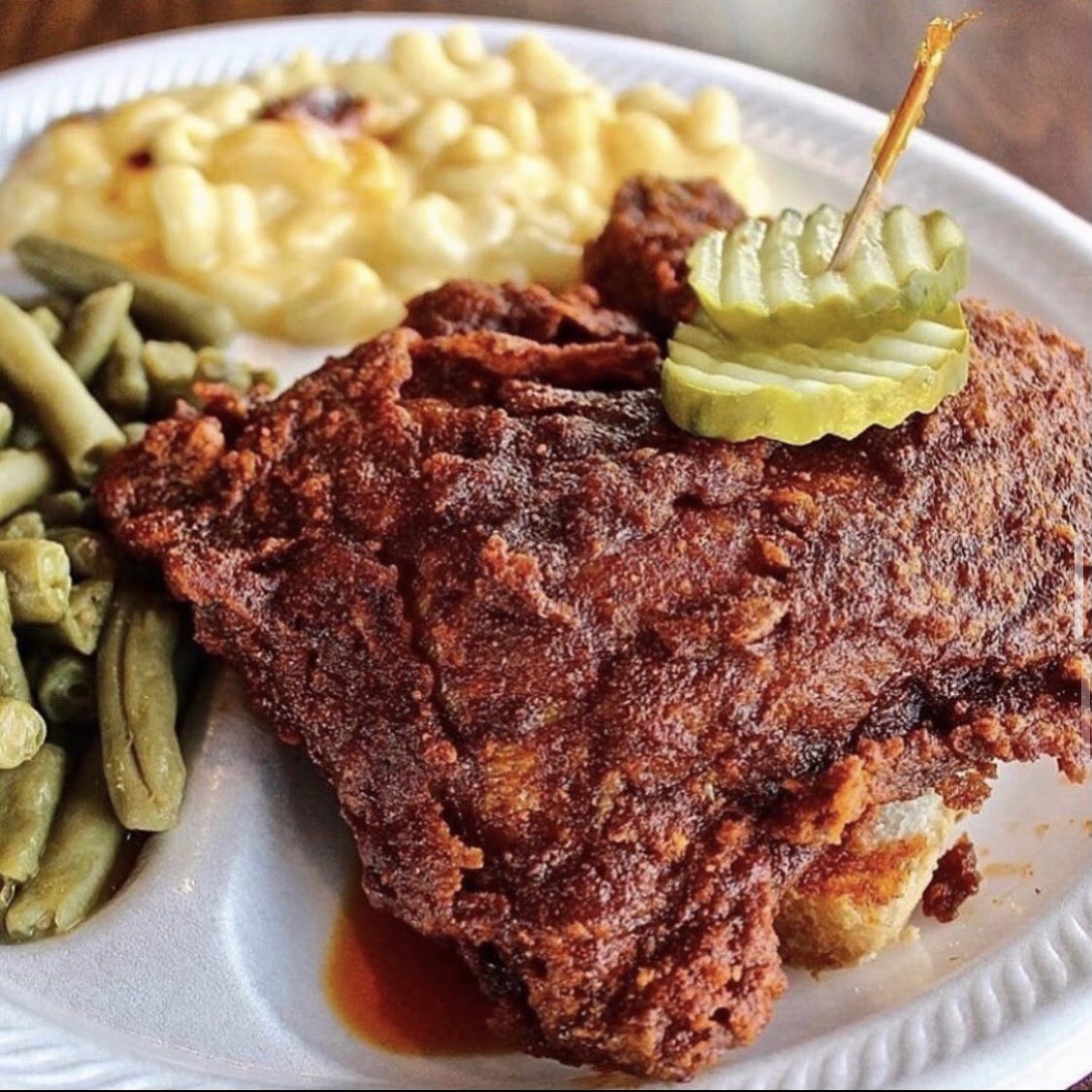 bishopsmeat3's tweet photo. Hot chicken Friday at #BishopsMeat3! Every day, actually! 😍 https://t.co/a9V4QHGpSR