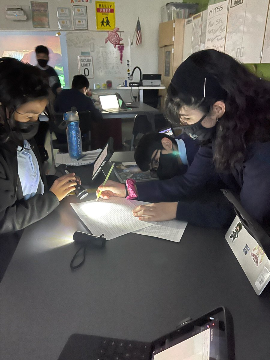 EllenFeldner's tweet photo. Science! @jh_sd111 https://t.co/1dGOSOtO5n