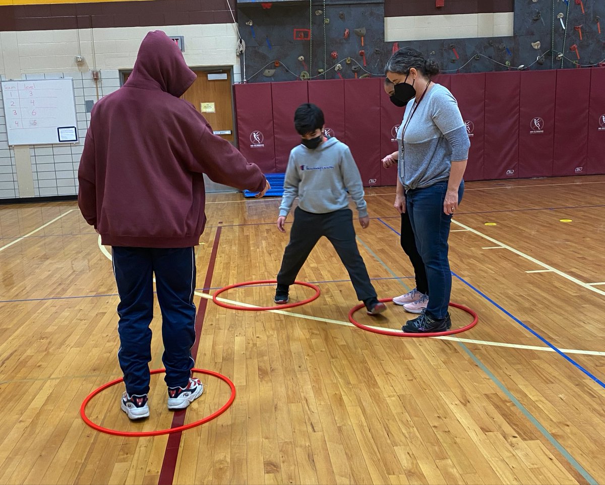MrsMohl_HPE's tweet photo. Collaboration, cooperation and perseverance was the name of the game as we played Galaxy Quest in #adaptedPE today! 🙌🏻 #GMMSPE #mifflinSD https://t.co/4hOkv4qKw2