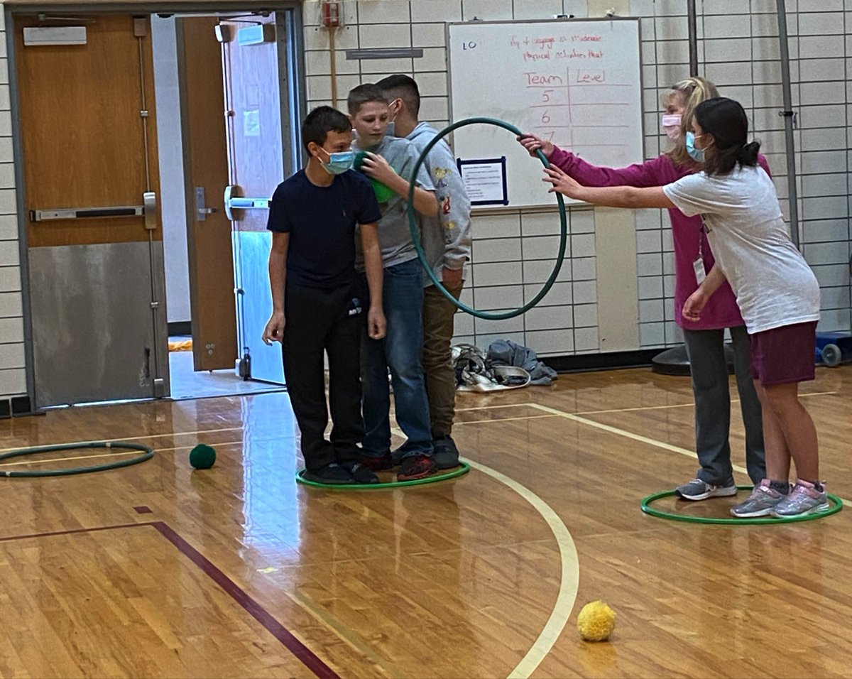 MrsMohl_HPE's tweet photo. Collaboration, cooperation and perseverance was the name of the game as we played Galaxy Quest in #adaptedPE today! 🙌🏻 #GMMSPE #mifflinSD https://t.co/4hOkv4qKw2
