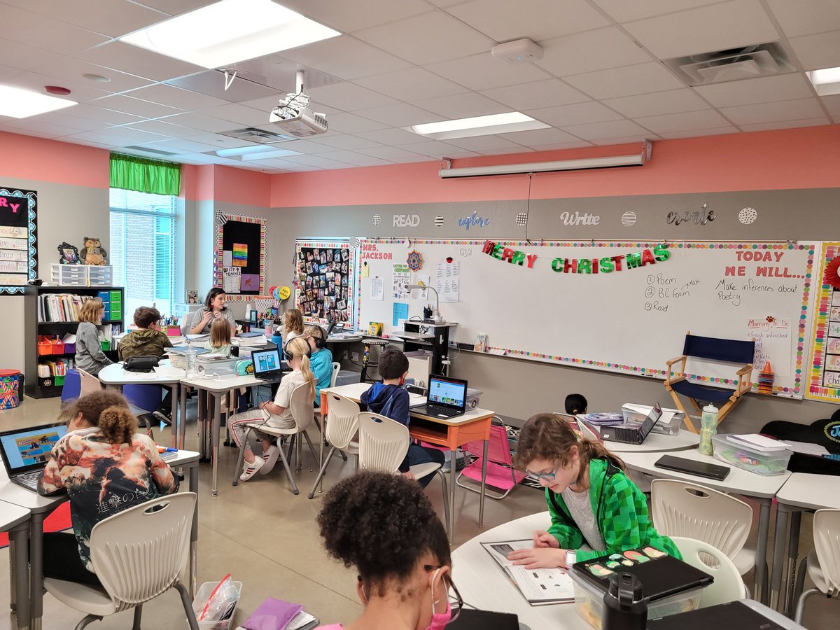 msmith4schools's tweet photo. What a visit to @CharterOakElem! Students shared their learning, got excited about a moose &amp; muffin, danced showing the difference between erosion and weathering, &amp; said "I'm really going to miss my teacher this weekend!" #InspiringDreams &amp; #EmpoweringFutures in @BeltonISD! https://t.co/babLGsBAbO