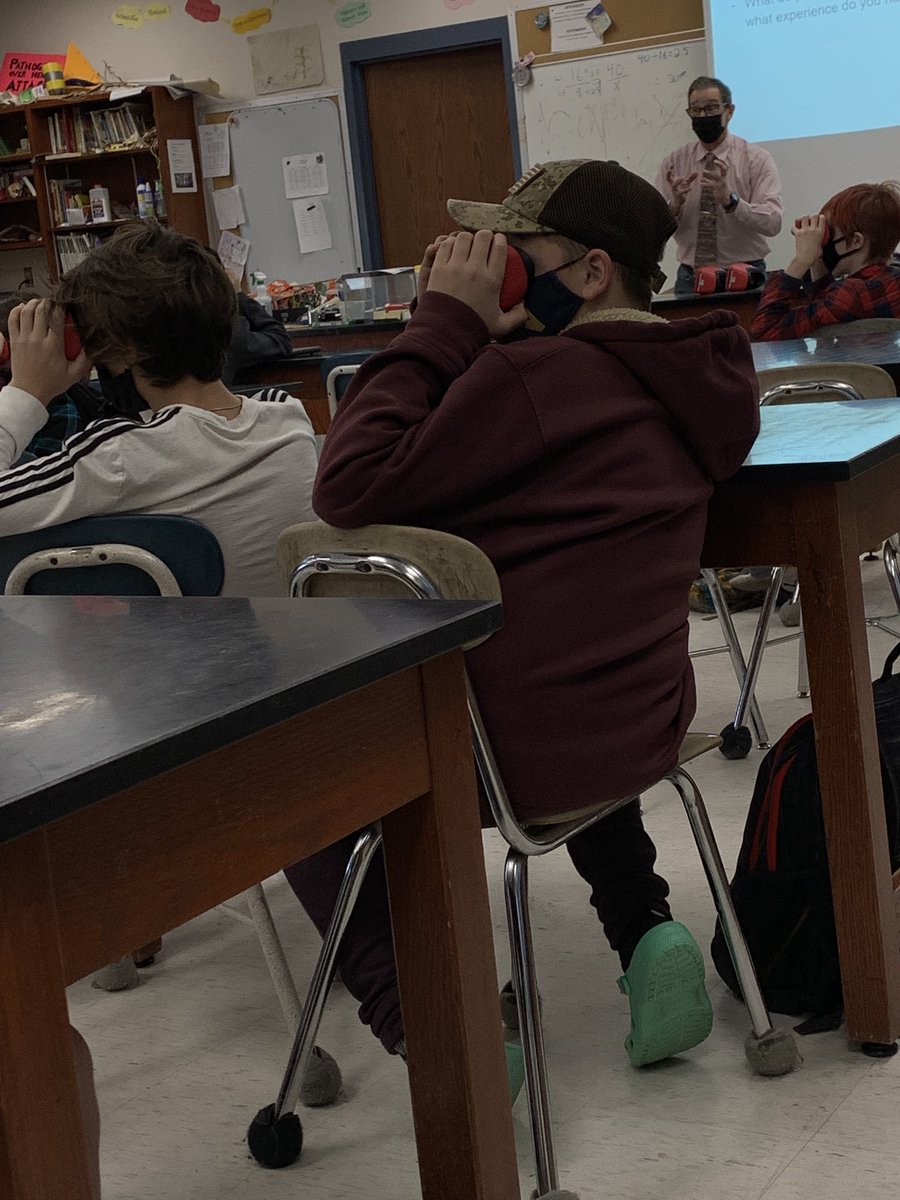 techmolly's tweet photo. 7th grade students learning about isotopes with VR. Team teaching science w Mr. Crescitelli &amp; Mr. Abbott talking about electrons &amp; guiding the lesson. https://t.co/9SHpDvLPFn