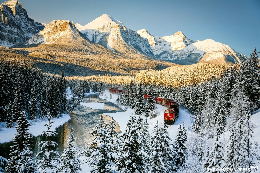 A Canadian Pacific freight train travels around Morant's Curve in the Rocky Mountains near Baker Creek, Alta., Friday, Dec. 3, 2021.THE CANADIAN PRESS/Jeff McIntosh
@travelalberta @explorecanada <a href="/imagesofcanada/">Images of Canada</a> @banff_lakelouise @curiositybanff <a href="/exploreb/">Woodrow Walls</a>… instagr.am/p/CXCZ-y0rkX-/