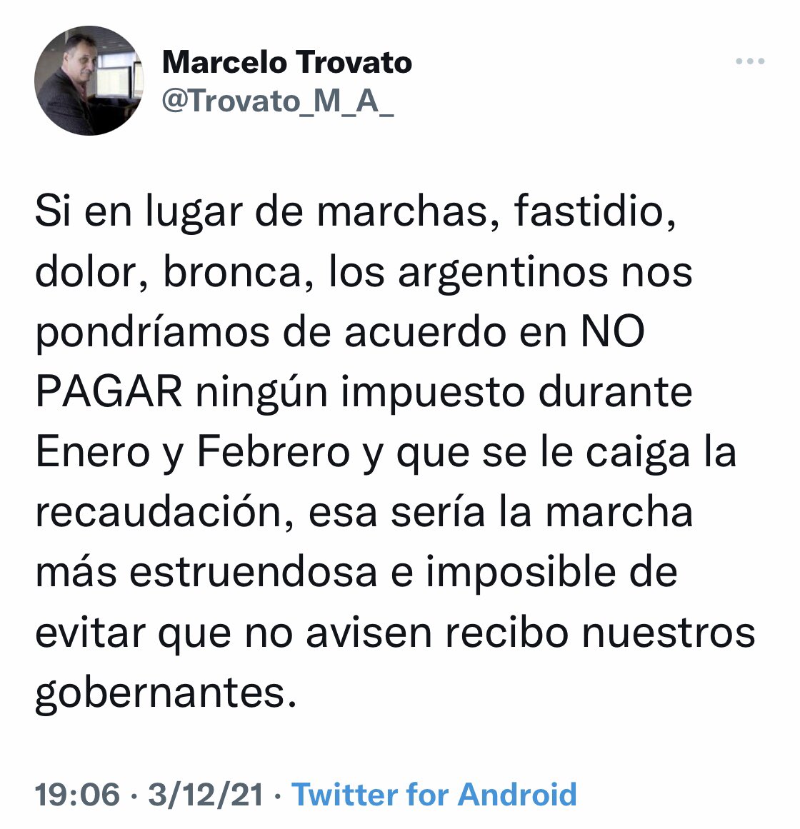 riellodecba's tweet photo. 🔥El #DuoPardepe en llamas🔥
😂😂😂
👉🏾Uno llama a rebelión fiscal…y es apenas un monotributista clase indigencia que ni lo paga 🙄
👉🏾El otro con su bomba que nunca explota…ya van dos años…debería cambiar la pila 😂😂😂😂 https://t.co/bs7Sy567E8