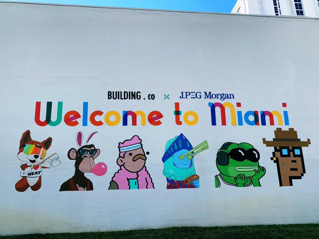 RalphQuintero's tweet photo. NFT Miami wouldn’t be complete without representing some of our favorite NFTs…on a wall… for the world to see! @doodles #9315 @CryptoysHQ @knightsofdegen @LonelyFrogLC @BoredApeYC @larvalabs Special thanks to @buildingco and @jrasco @jpegmorganxyz WGMI 🚀 https://t.co/JygbBKbAcA