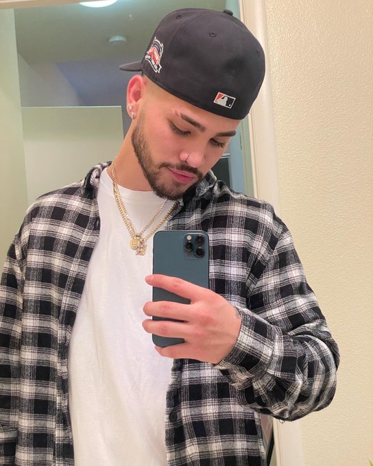 🤳🏼 https://t.co/u2HewEgWzq