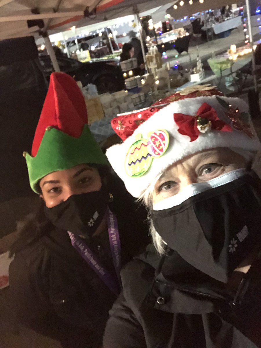 CCSworks's tweet photo. Kenia &amp; Cathy getting #festive at the @YourCaledon Ye Olde Tyme Christmas; #Bolton Tree Lighting &amp; Holiday Market. Stop by the courtyards and say hi! @CaledonCS https://t.co/EmKLtyUssm