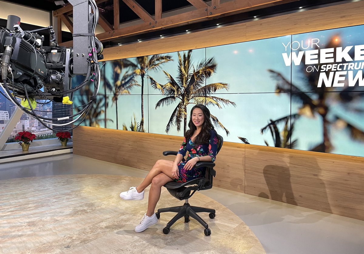 jo_kwon's tweet photo. Keepingβ it casual. Letβs get Your Weekend started on @SpecNews1SoCal! #tvthings #superpoweristalking π #sneakers https://t.co/TDzQhLGMjH